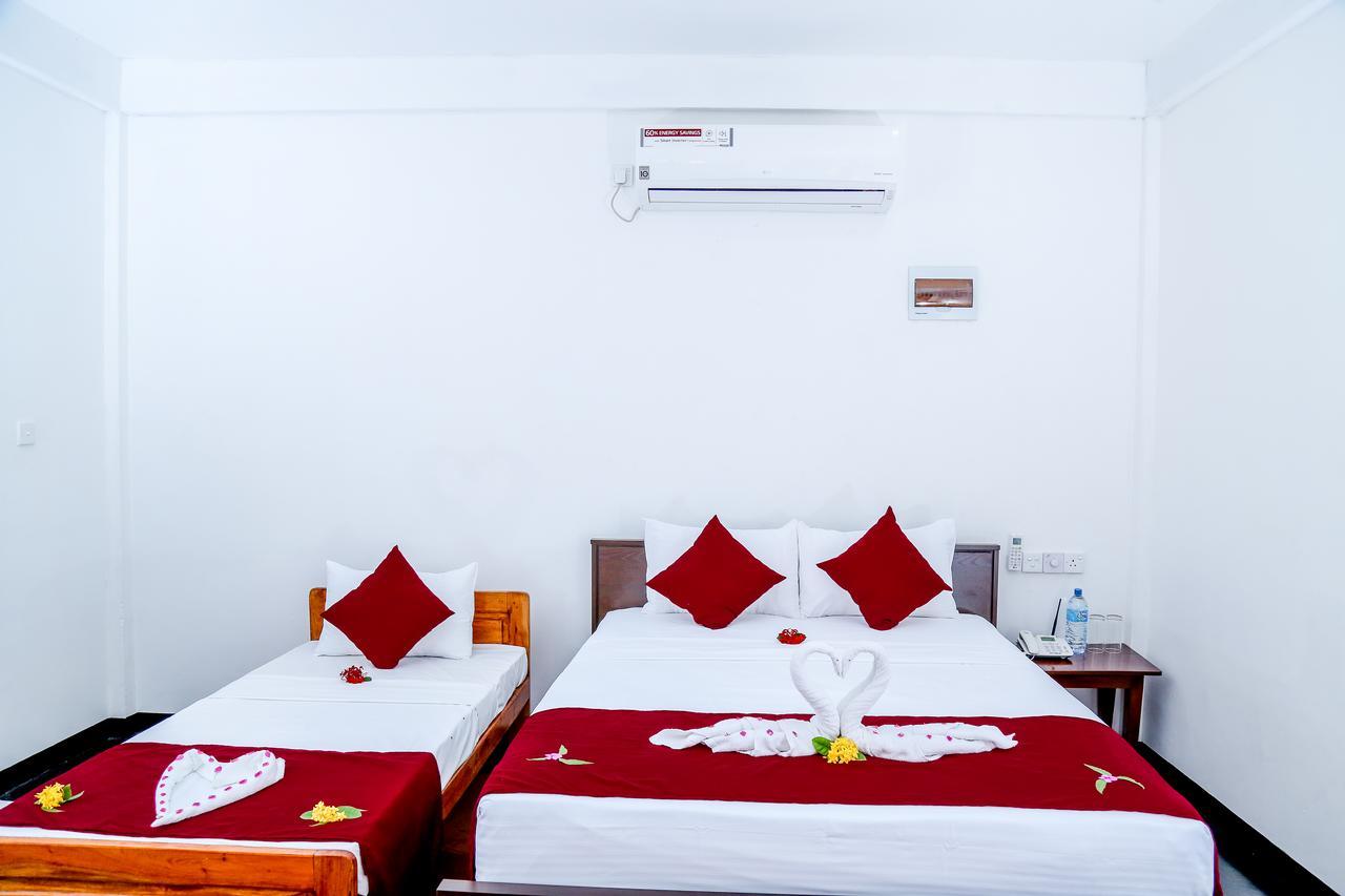 Crescent Sea Resort Nilaveli Exterior photo
